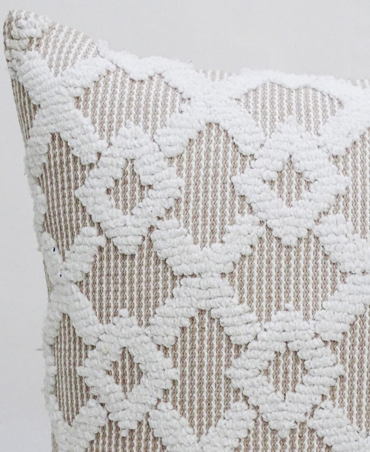 Beige Textured Accent Pillow – 20 × 20 in