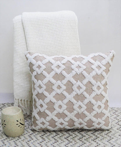 Beige Textured Accent Pillow – 20 × 20 in